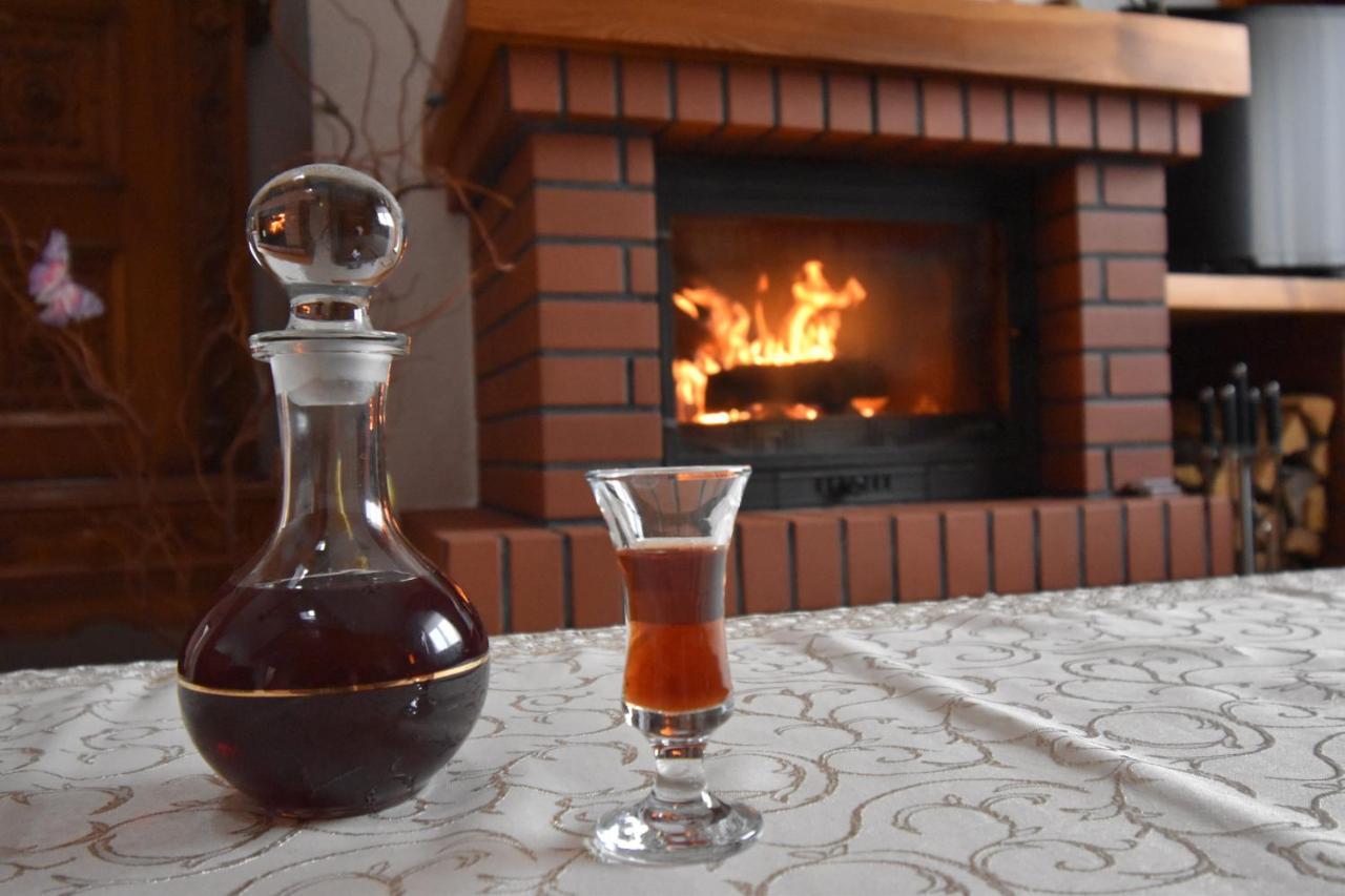 Pokoje Goscinne Na Skraju Puszczy Pogorzelce Exterior foto
