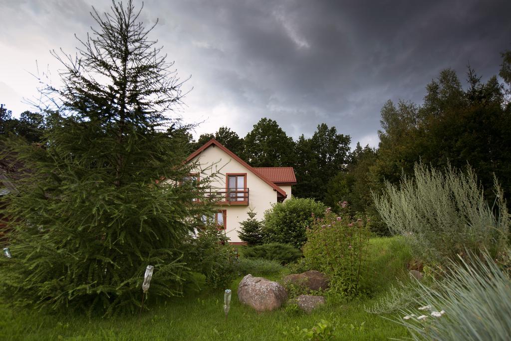 Pokoje Goscinne Na Skraju Puszczy Pogorzelce Exterior foto